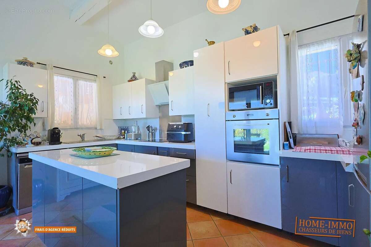 Maison à SAINT-JEANNET