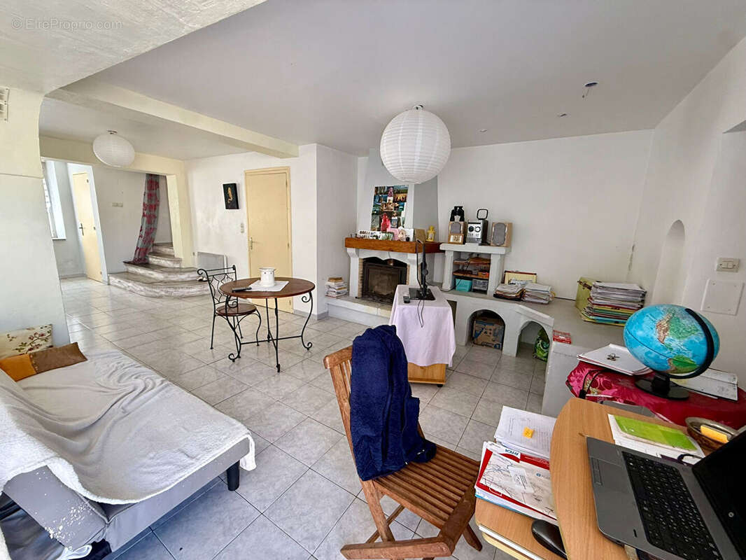Maison de 198 m² avec deux logements distincts, terrasse, jardin et fort potentiel d'acquisition familiale ou patrimoniale - photo 8