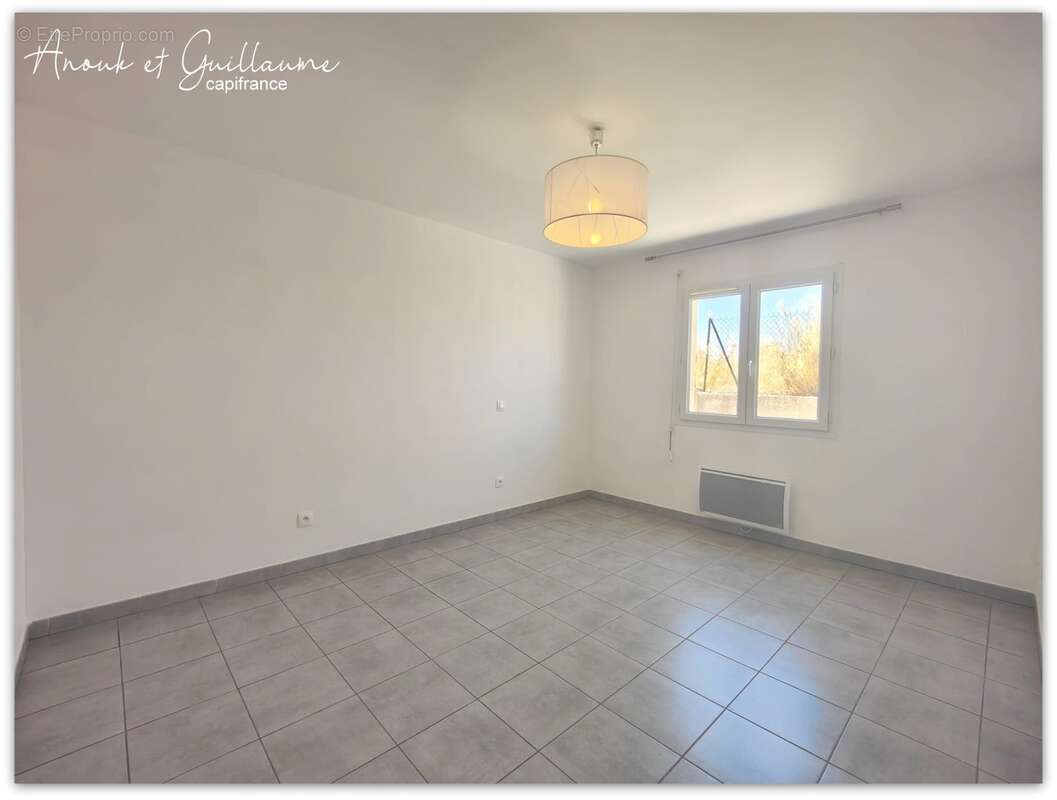 Exclusivité - Villa de plain-pied de 97m² pour 4 pièces avec jardin et garage - Pinet (34850) - photo 8