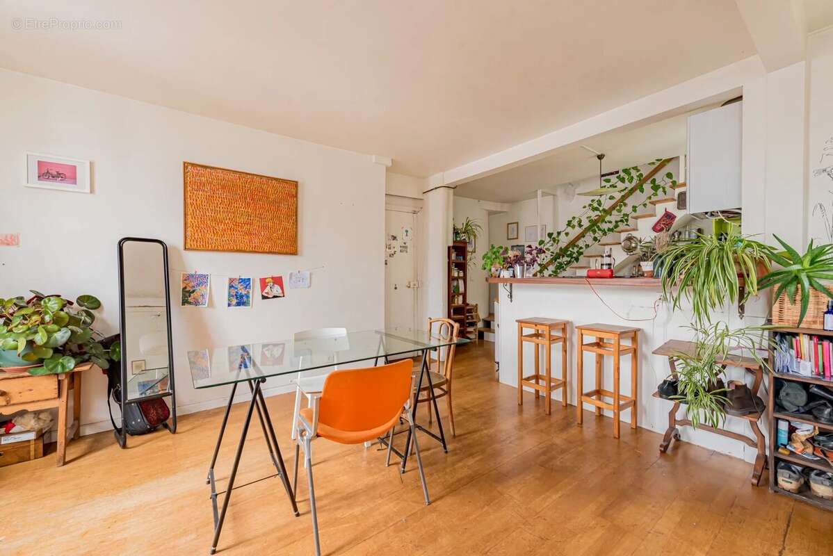 Appartement à PARIS-20E
