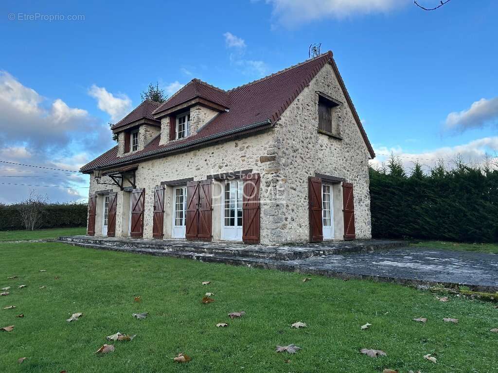 Maison à LA FERTE-GAUCHER