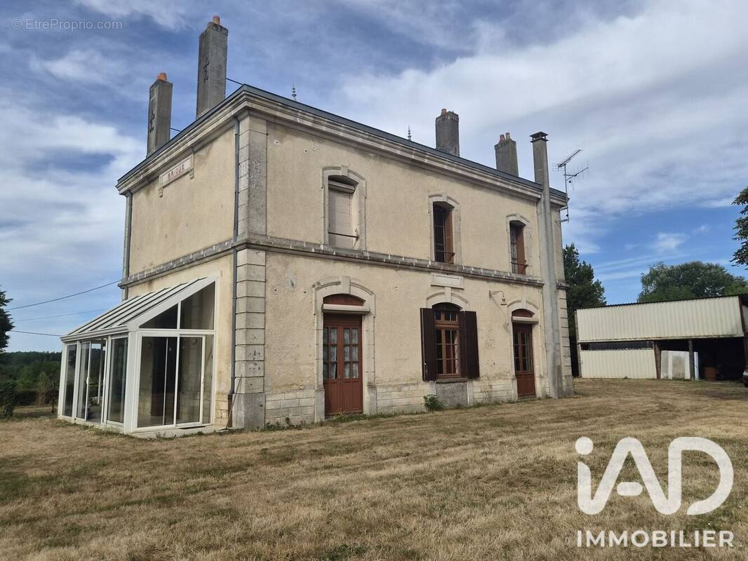 Photo 1 - Maison à BRIOUX-SUR-BOUTONNE
