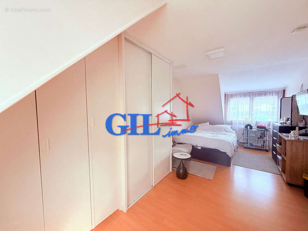 Maison à SAVIGNY-LE-TEMPLE