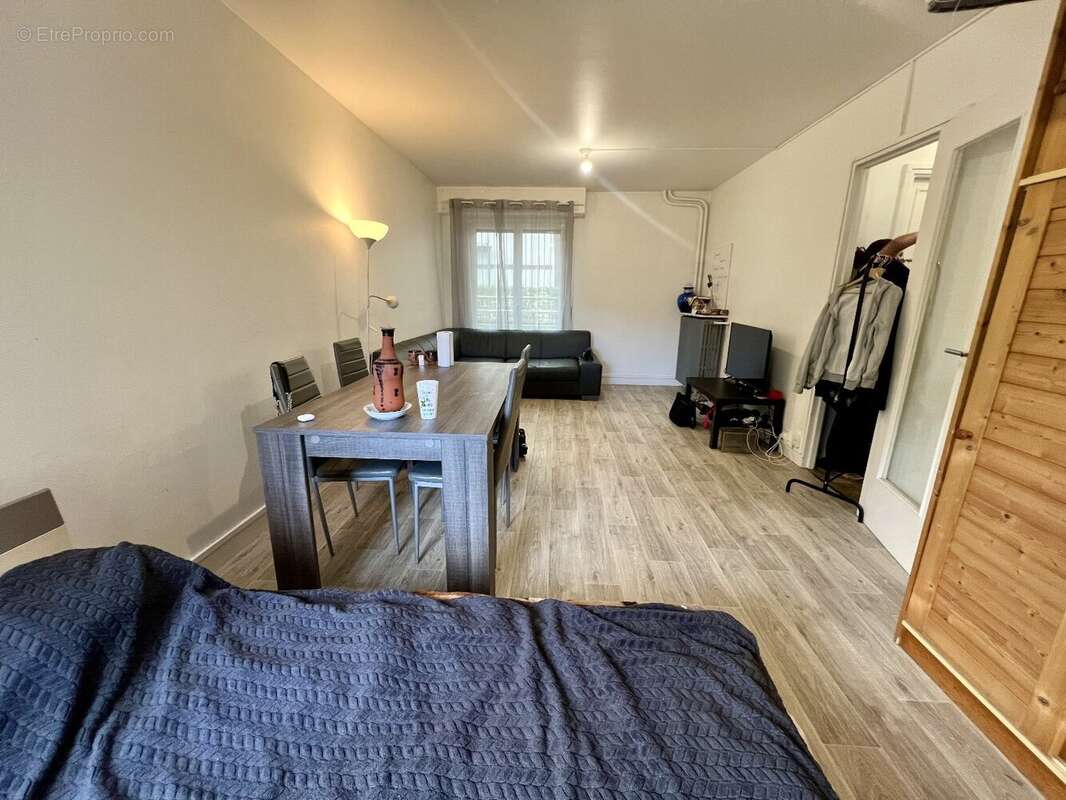 Appartement à VILLE-D&#039;AVRAY