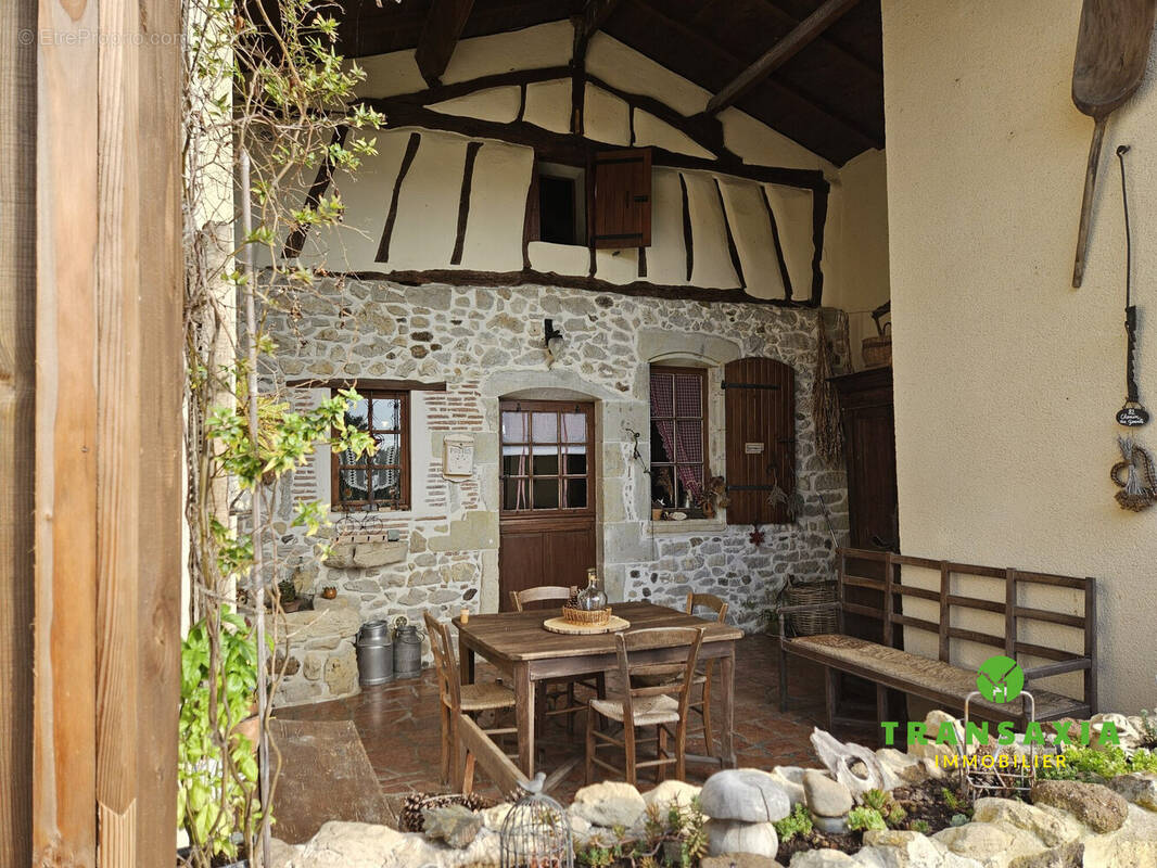 Maison à SIGALENS