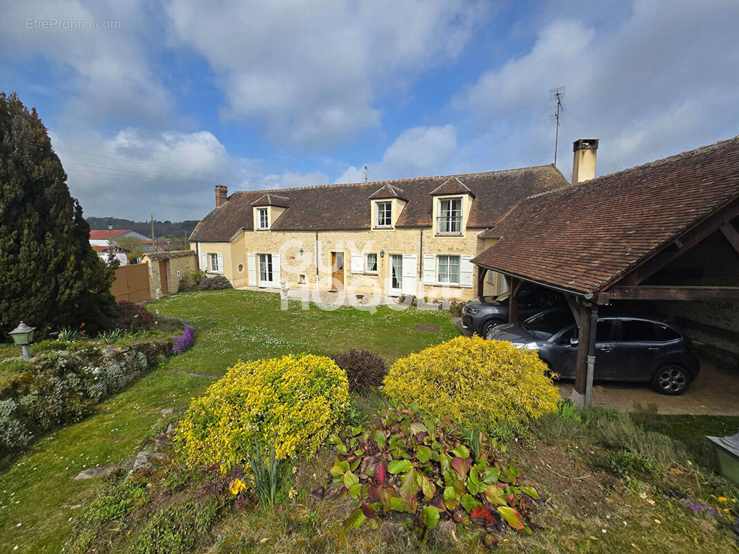 Maison à LARCHANT
