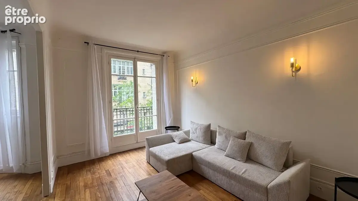 Secteur grenelle commerce appartement 3/4 pieces etage noble immeuble ravalé - photo 2