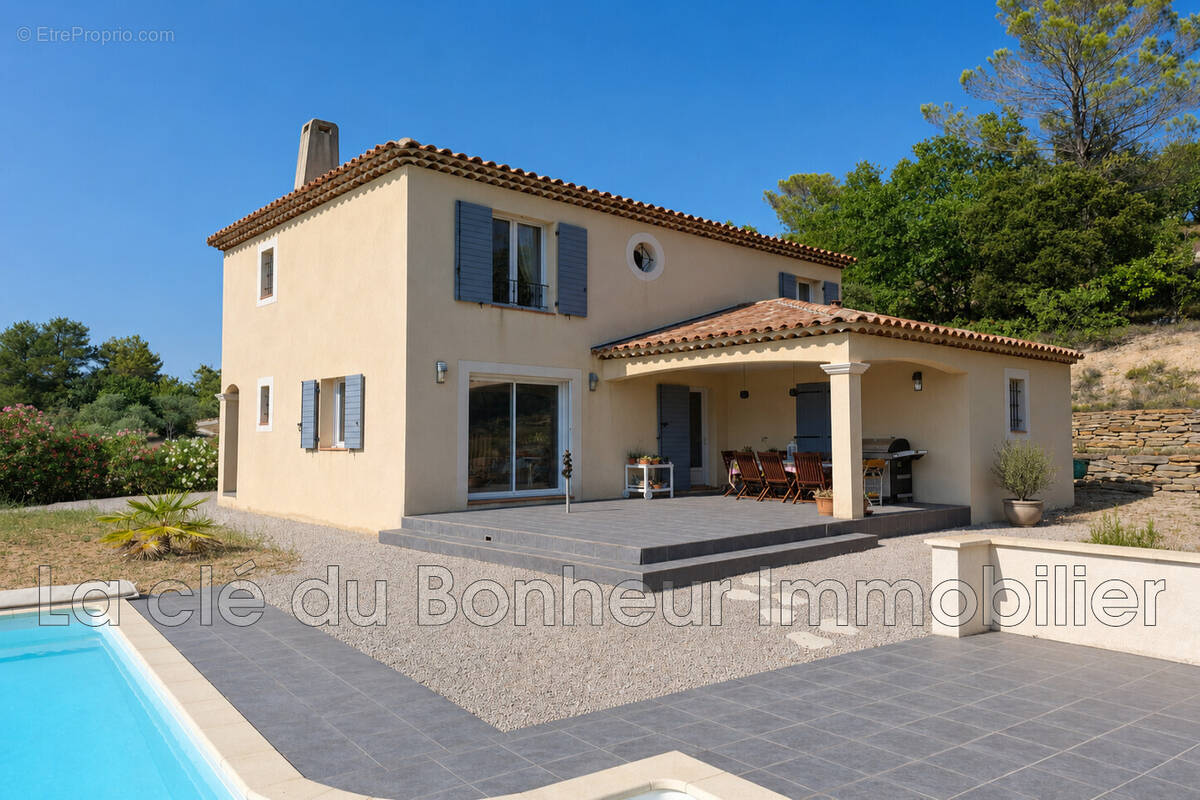 Maison à GINASSERVIS