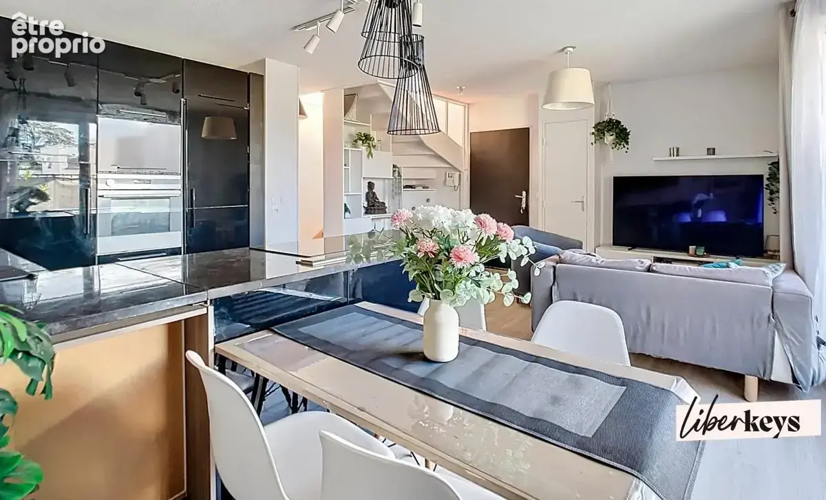 Duplex T5 traversant / Rillieux-village / dernier étage / terrasse ouest / stationnement - photo 4