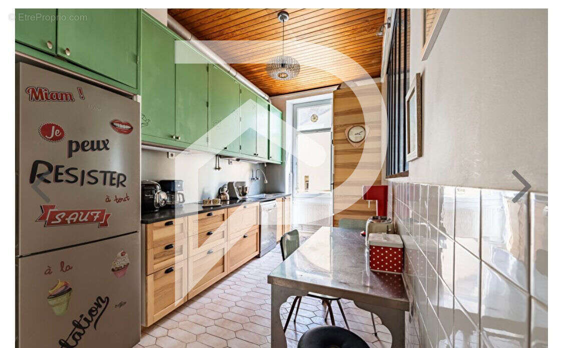 Appartement à MARSEILLE-5E