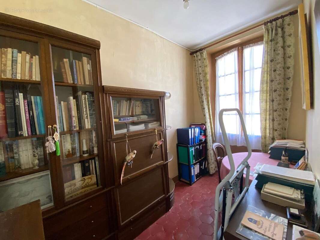 Maison 92 m² à Villeneuve-Sur-Yonne  - photo 6