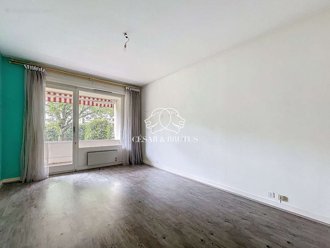 Appartement à LYON-8E