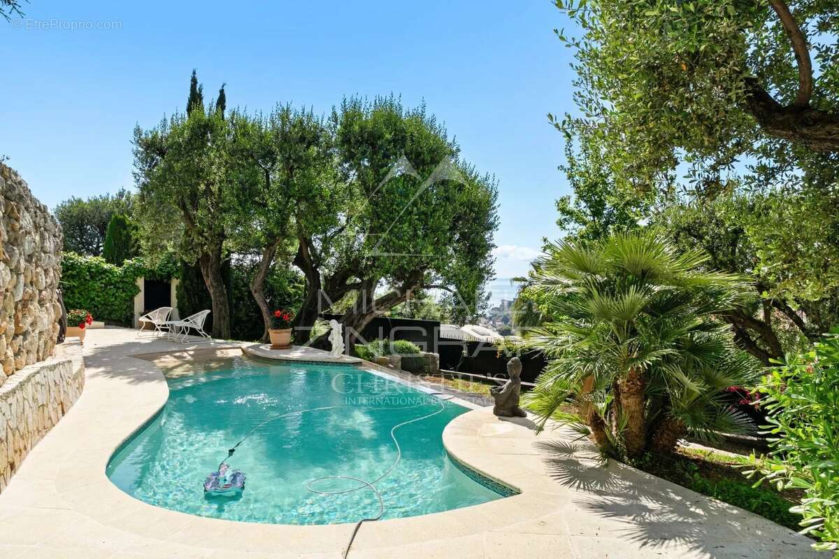 Maison à ROQUEBRUNE-CAP-MARTIN