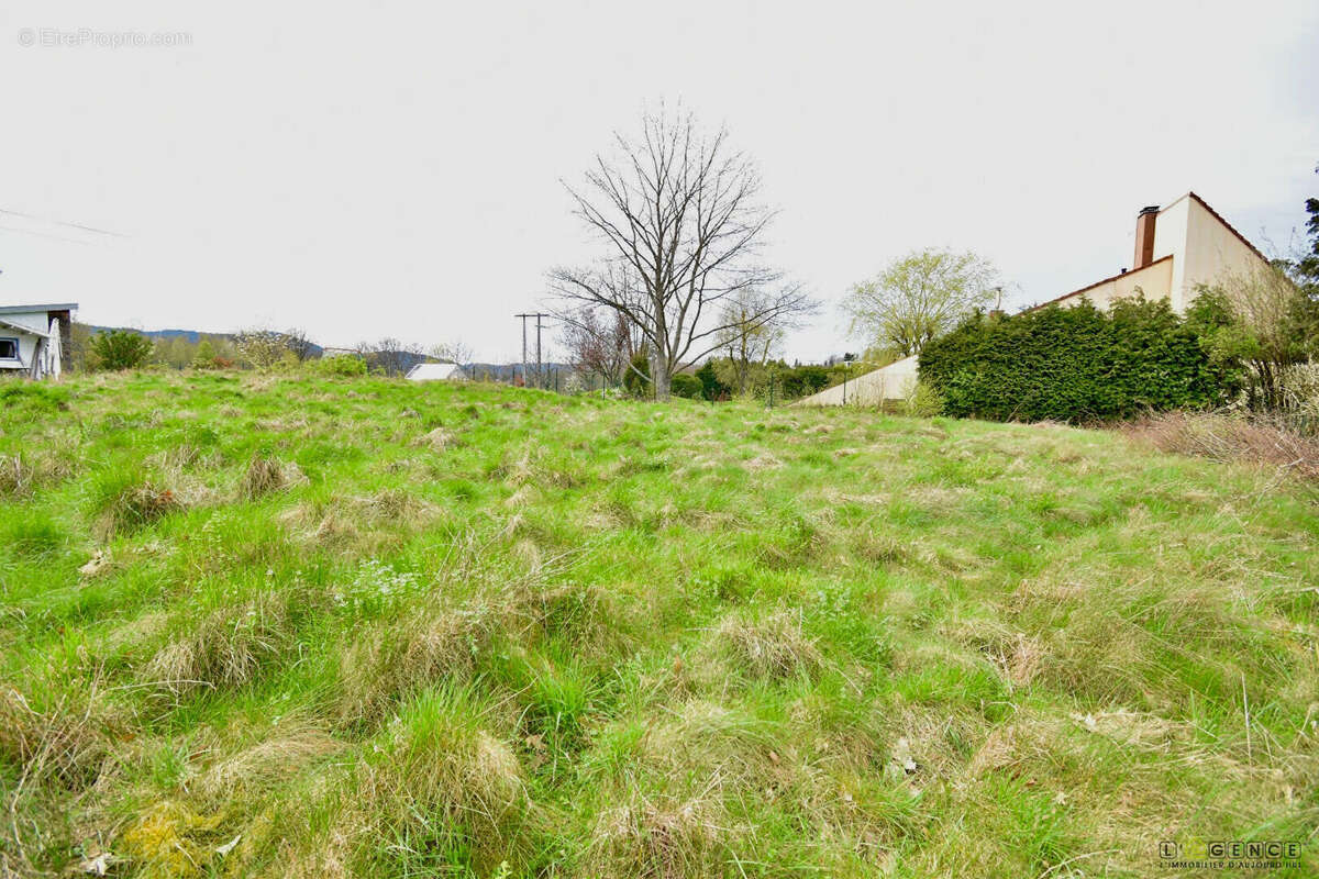 Terrain à NAYEMONT-LES-FOSSES