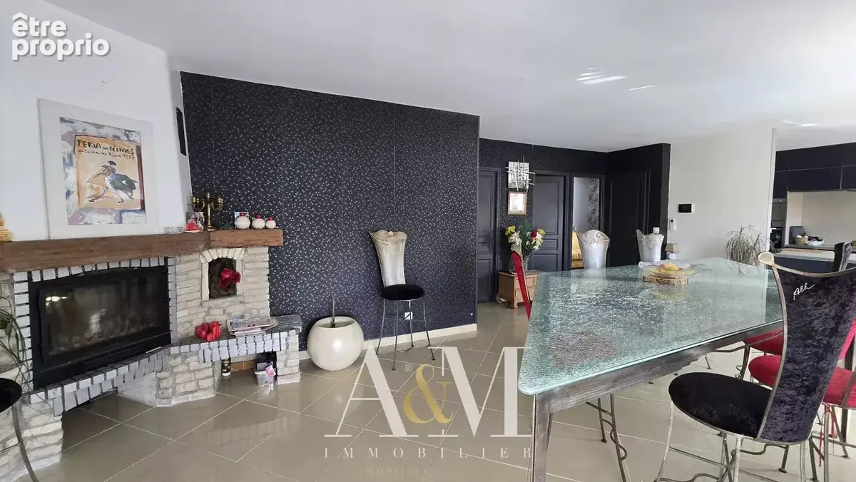 Le Cailar (30) – Villa 190 m²  4 chambres  Piscine  Terrain 640 m² – 598 000 € - photo 9