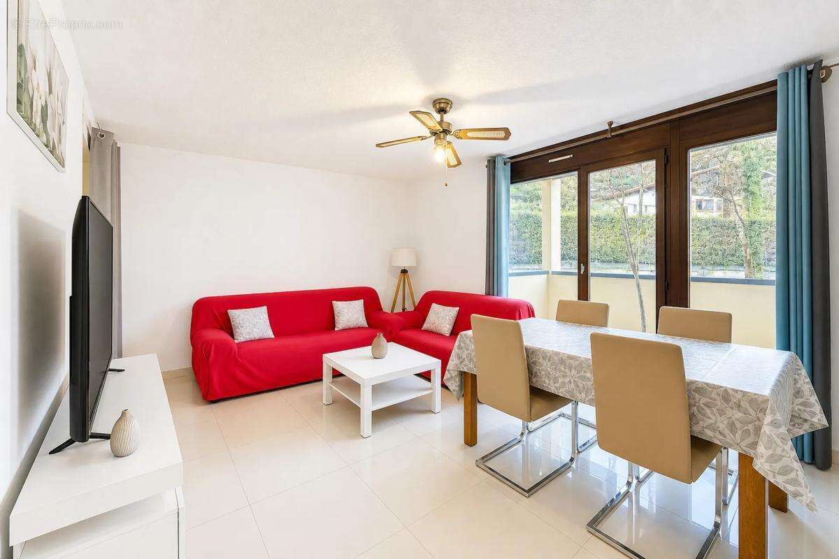 Appartement à MARIGNIER
