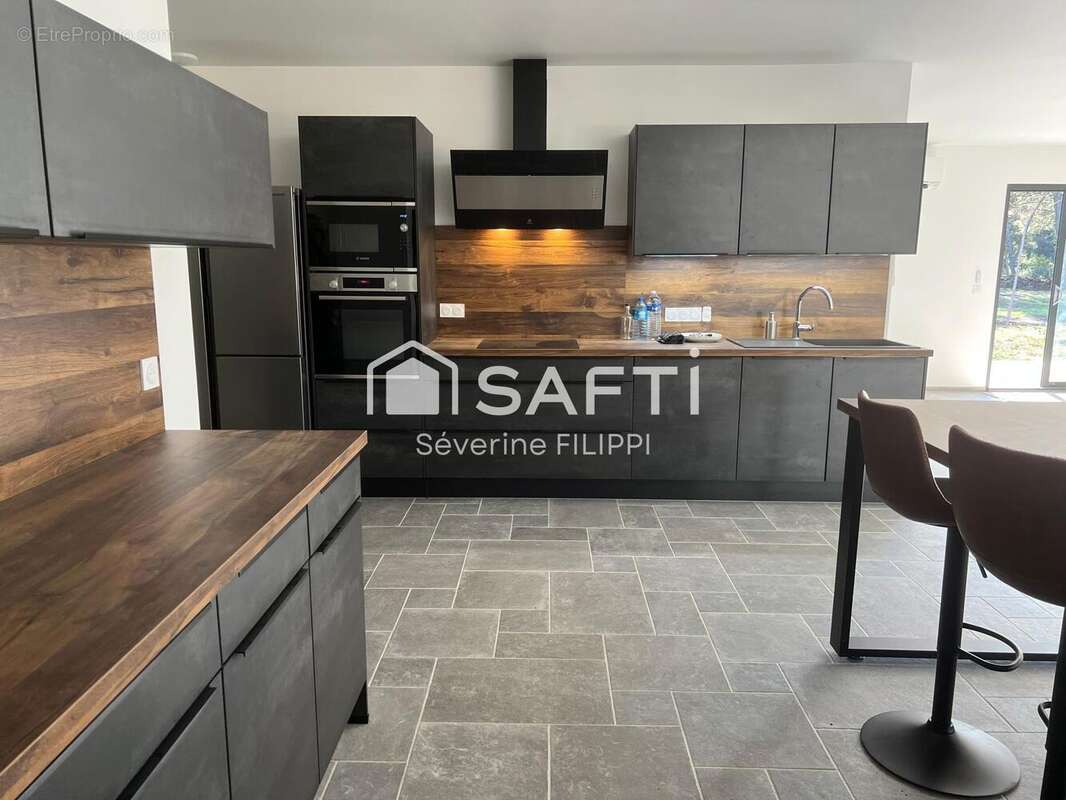 Photo 6 - Maison à LE CANNET-DES-MAURES