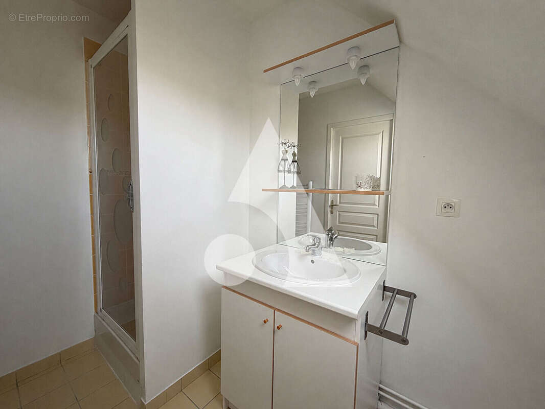 Maison Saint-Sébastien-de-morsent 6 pièce(s) - photo 12