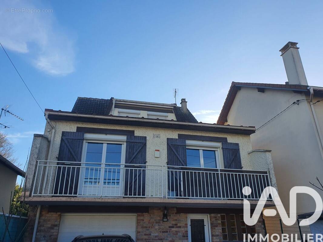 Photo 1 - Maison à LE BLANC-MESNIL
