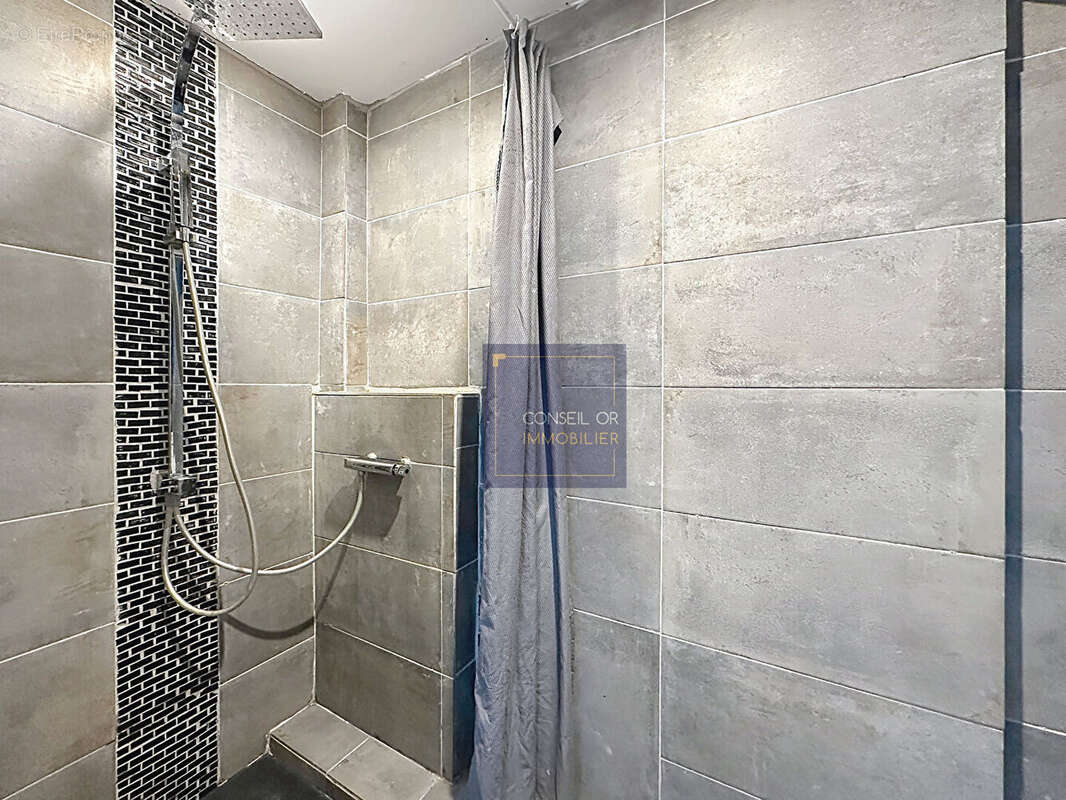 Appartement à OULLINS