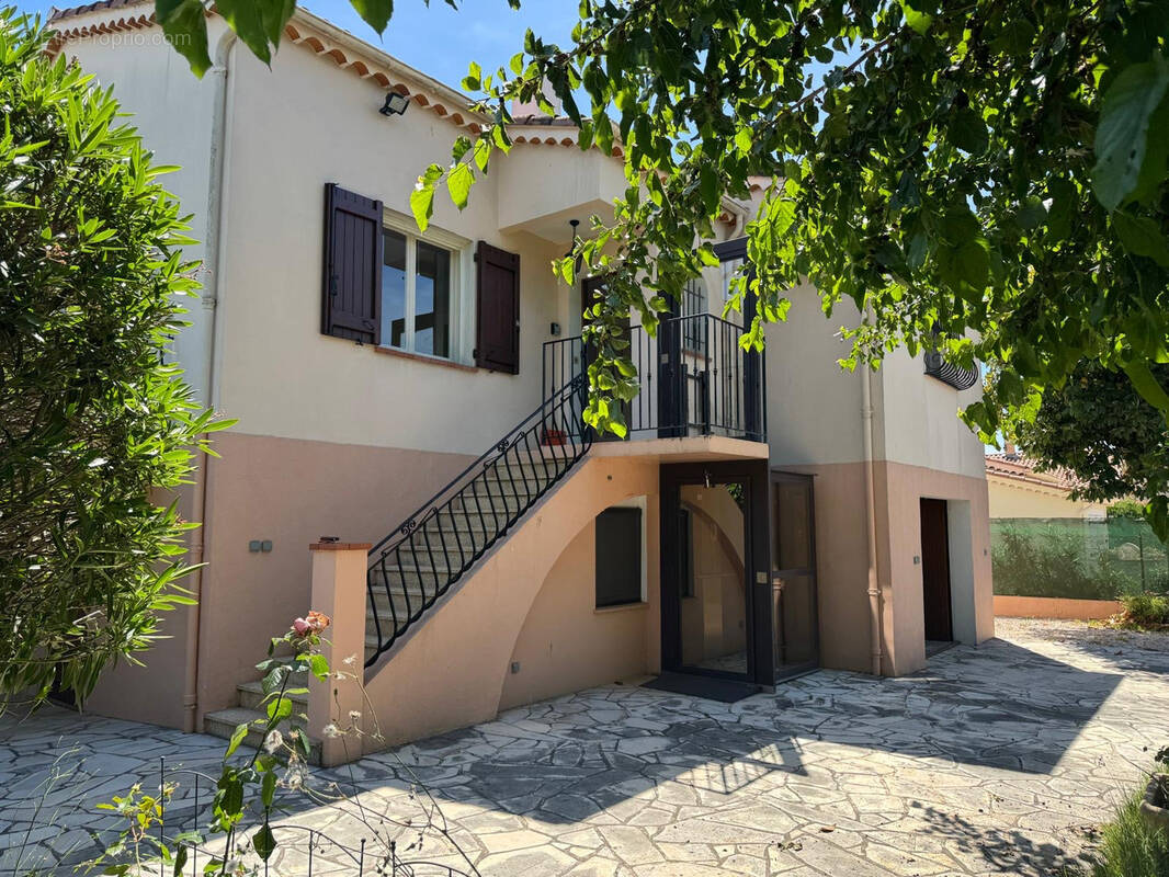 Maison à MANDELIEU-LA-NAPOULE