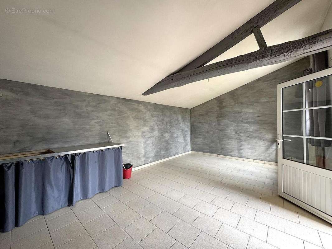   - Maison à SAINT-JACQUES-DE-THOUARS