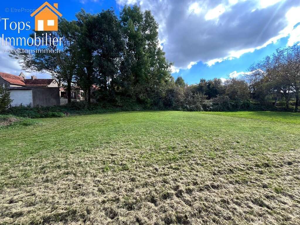 Maison à VAILHOURLES