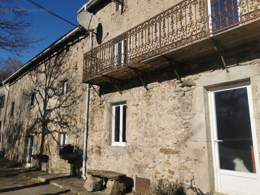 Maison à LA SALVETAT-SUR-AGOUT