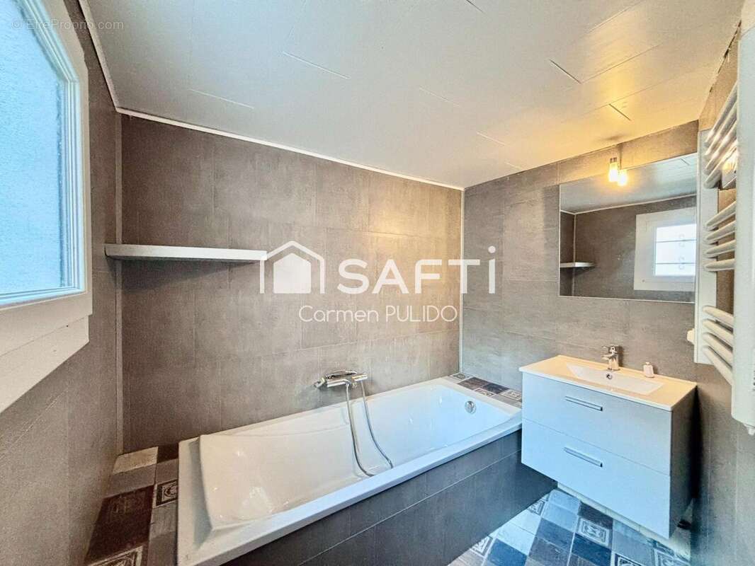 Photo 8 - Maison à CASTILLON-LA-BATAILLE