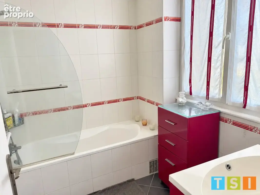 Appartement T4 de 112 m² avec ascenseur, à proximité du centre-ville - photo 7