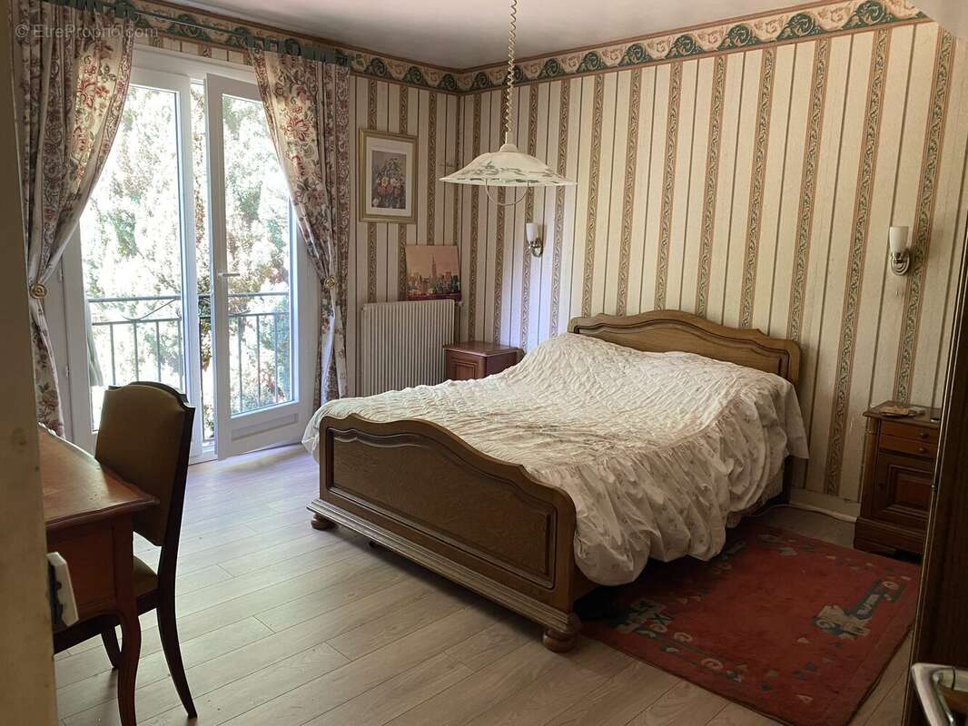 Maison à EYMOUTIERS