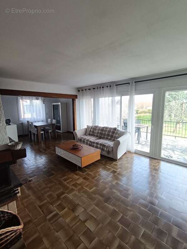 Maison 95 m² à Vaulx-Vraucourt  - photo 2