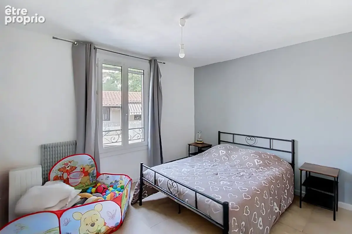 A vendre draguignan en exclusivite - appartement duplex - 4 chambres 128m2 dont 80m2 carrez avec cave et vue degagee - photo 9