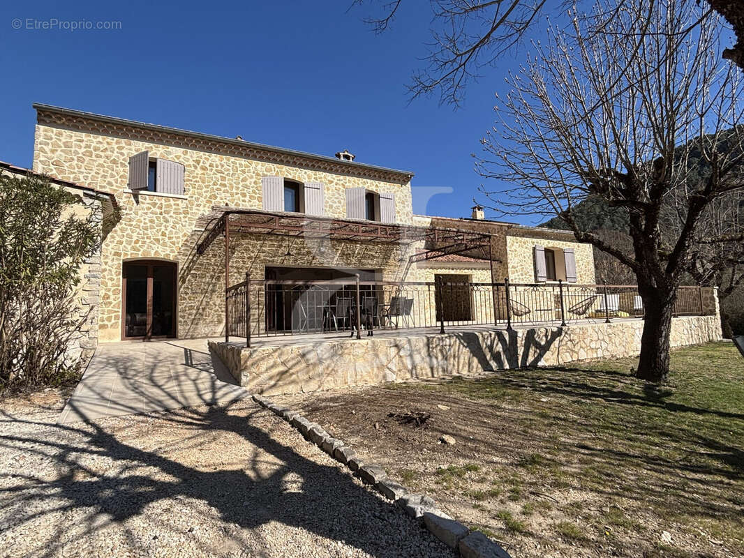Maison à VAISON-LA-ROMAINE