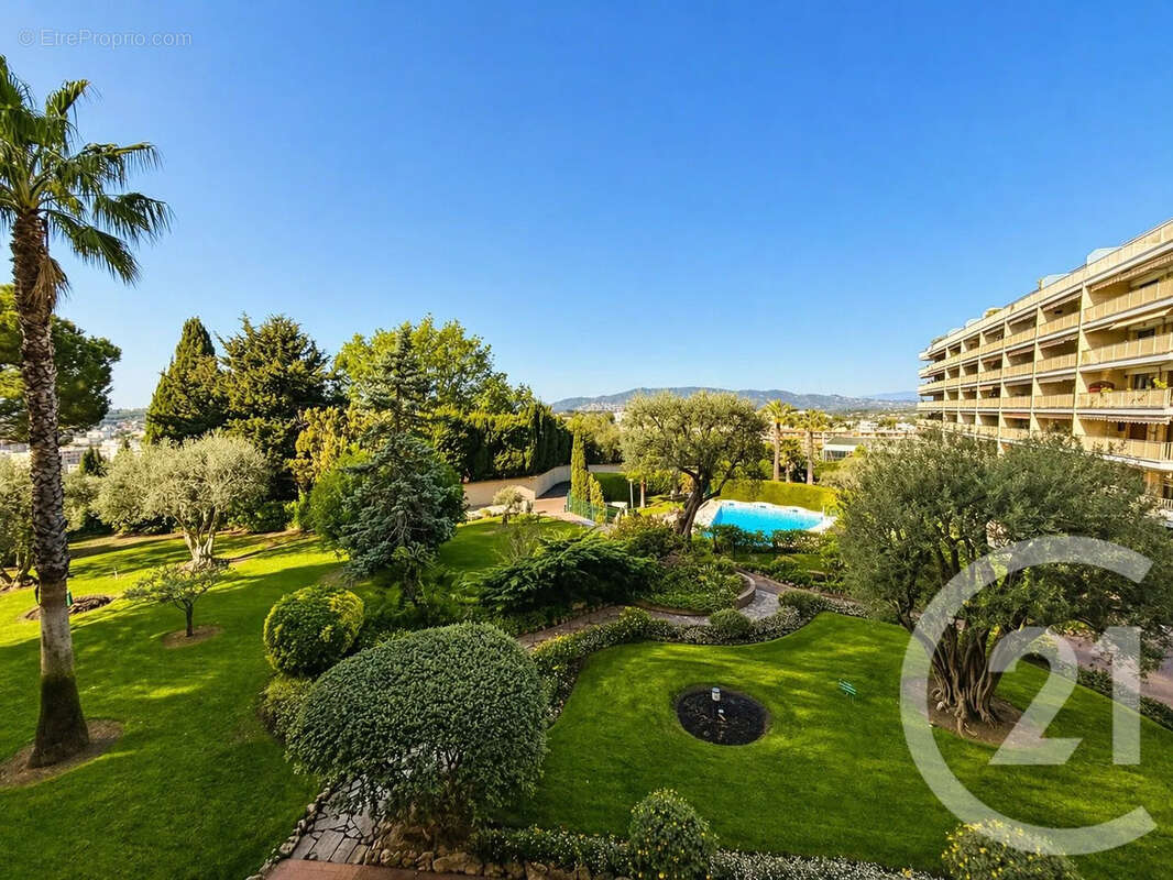 Appartement à LE CANNET