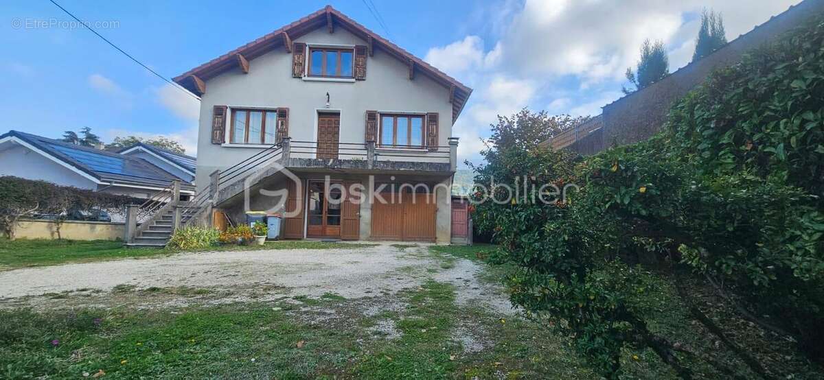Maison à COUBLEVIE