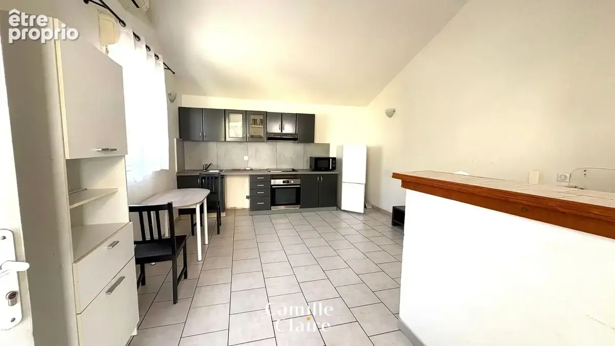Appartement T2 au calme sur le village de Mimet. - photo 6