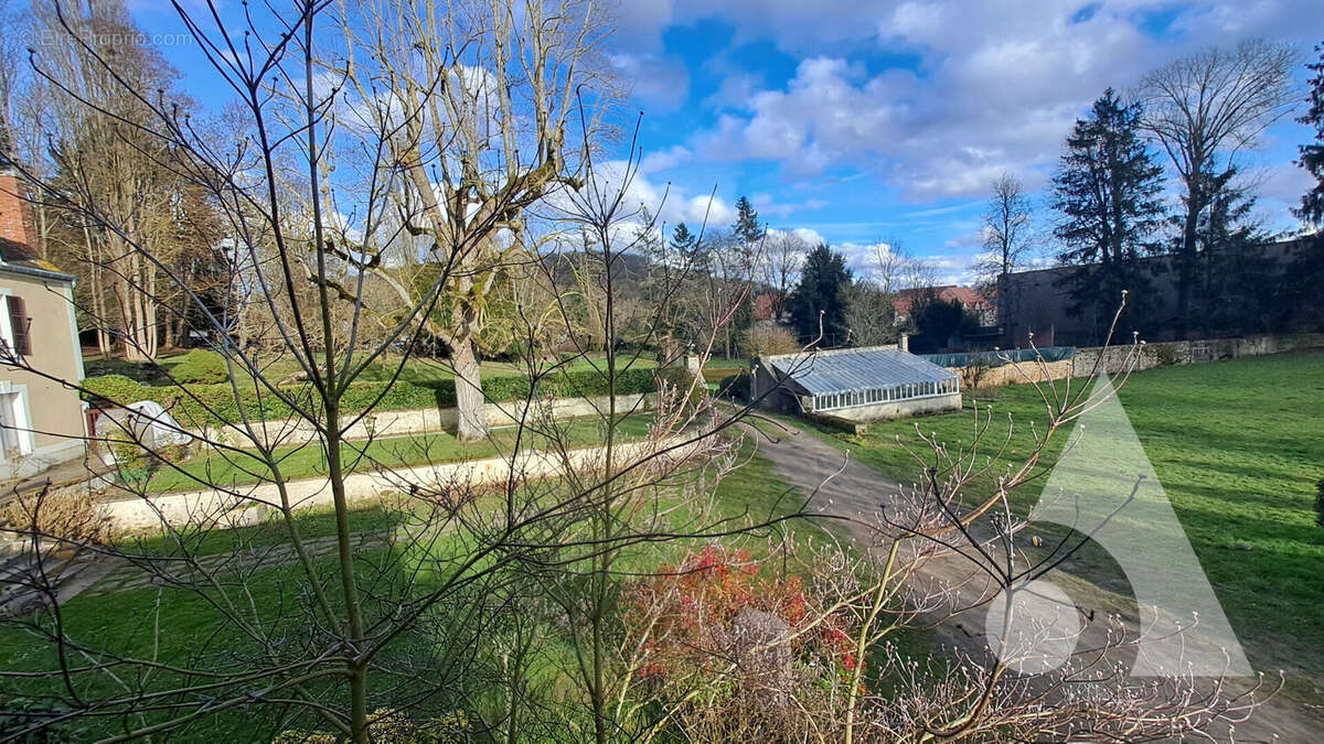 Appartement à SAINT-REMY-LES-CHEVREUSE