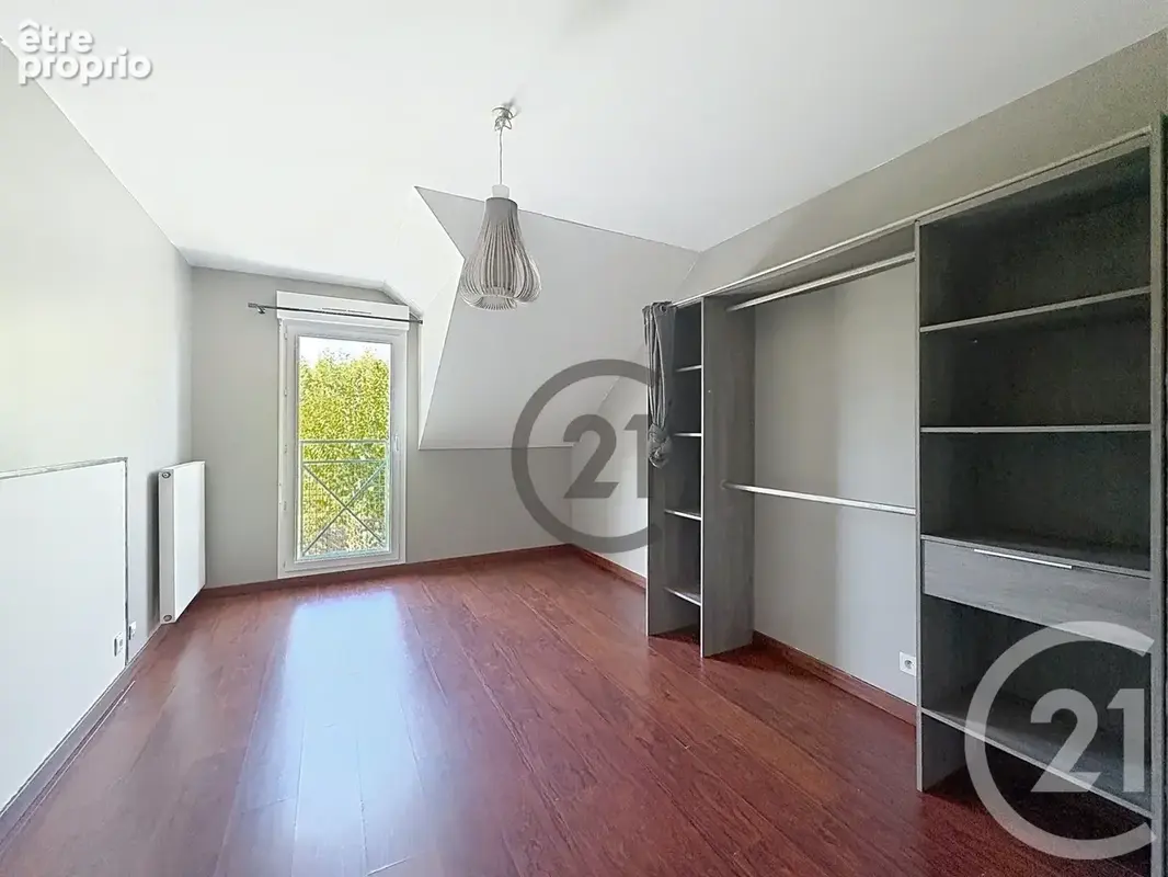 Maison 5 pièces 100 m² à vendre à Brie-Comte-Robert (77170) - photo 9