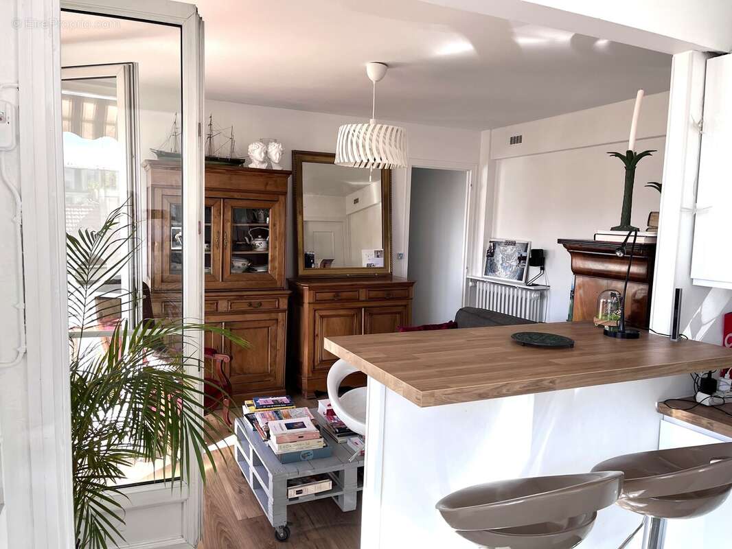 Appartement à ASNIERES-SUR-SEINE