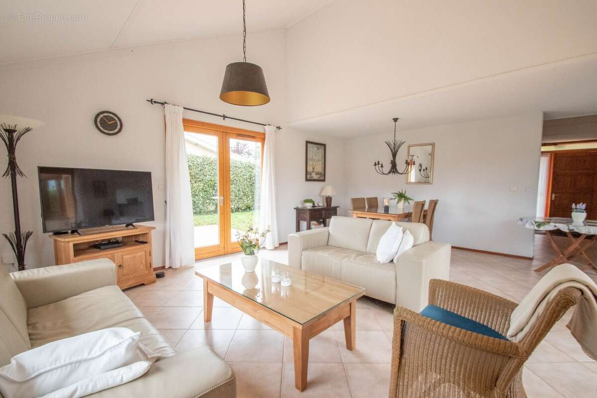 Maison à LOMBEZ