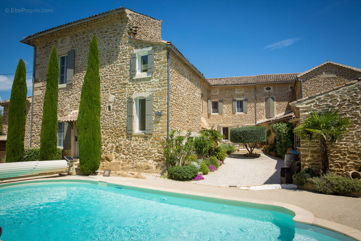 Maison à GRIGNAN