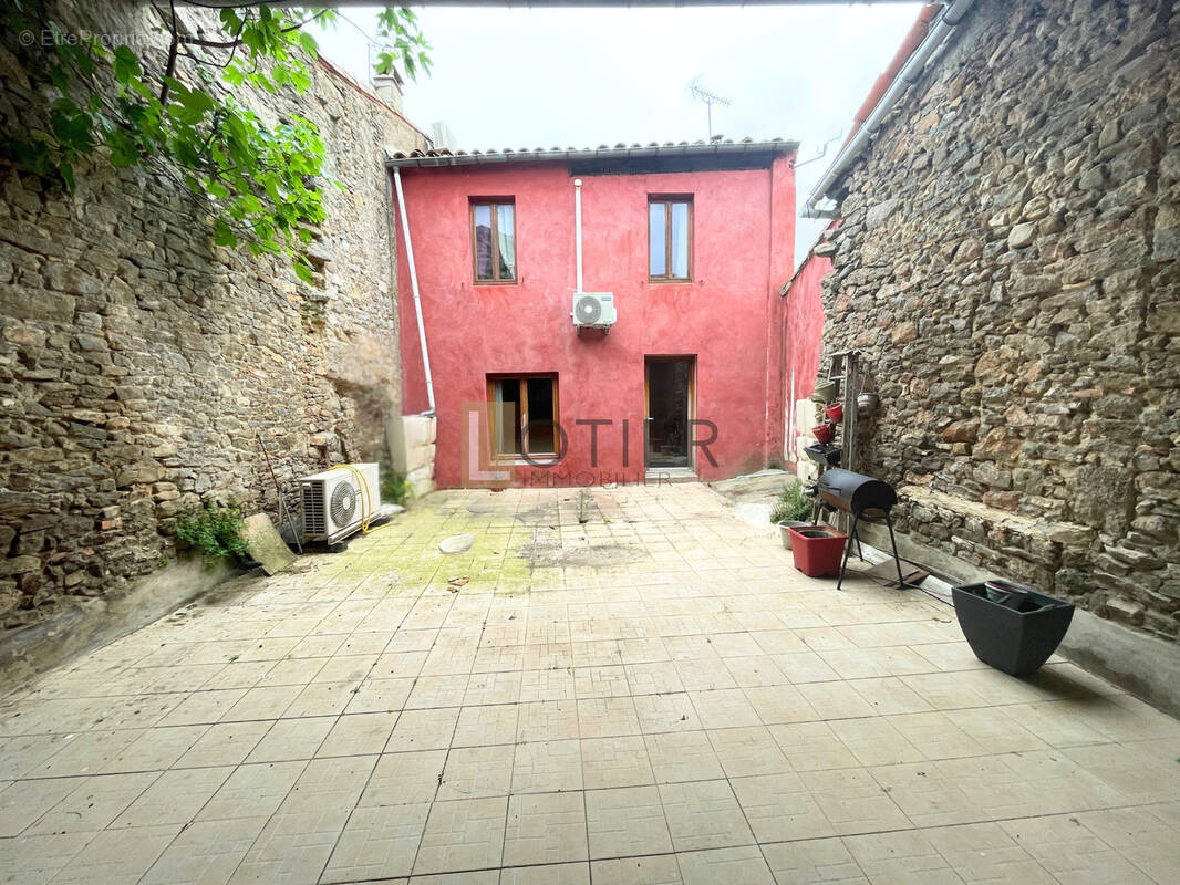 Maison à CAPENDU