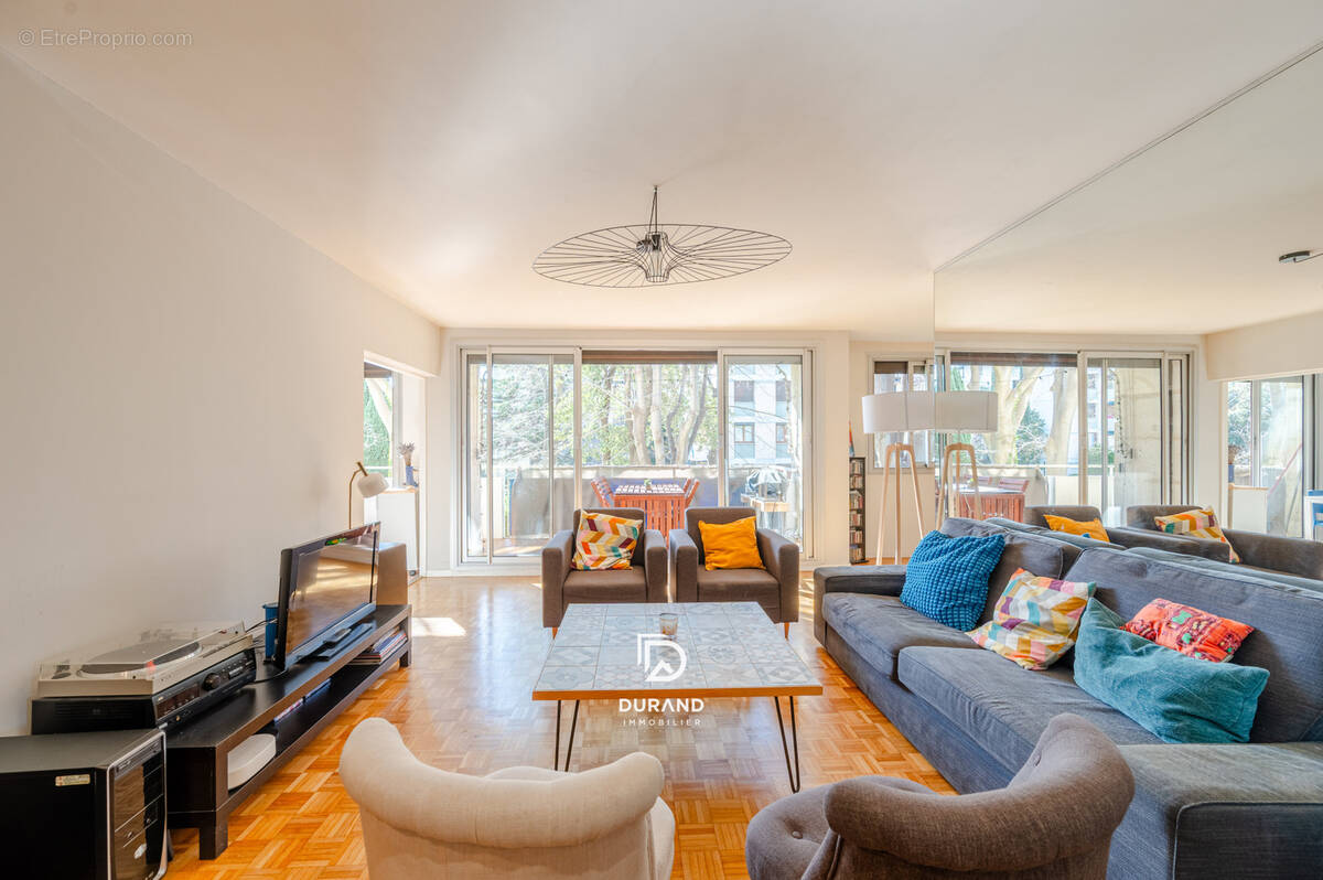 Appartement à MARSEILLE-9E