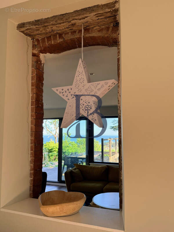 Maison à DONVILLE-LES-BAINS