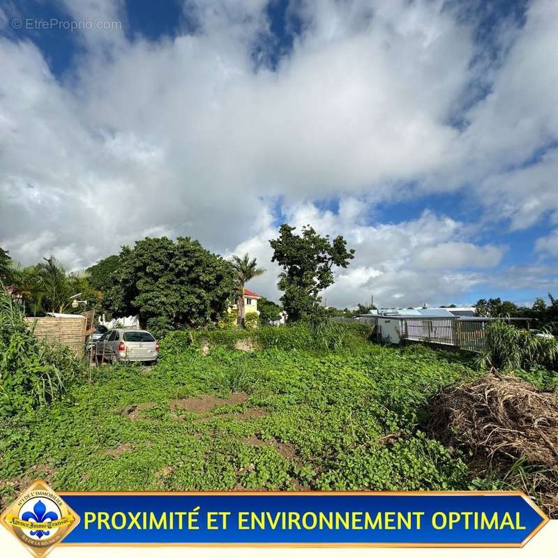 Terrain à SAINT-PAUL