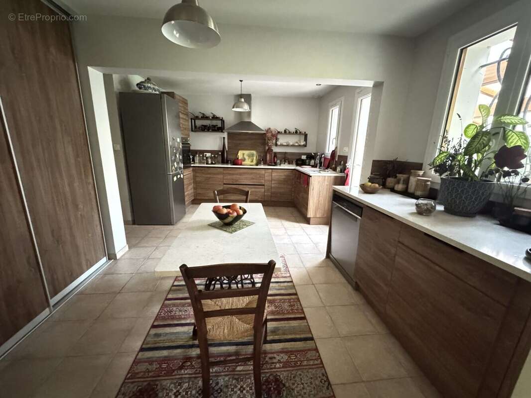 Maison à BUSSAC-SUR-CHARENTE