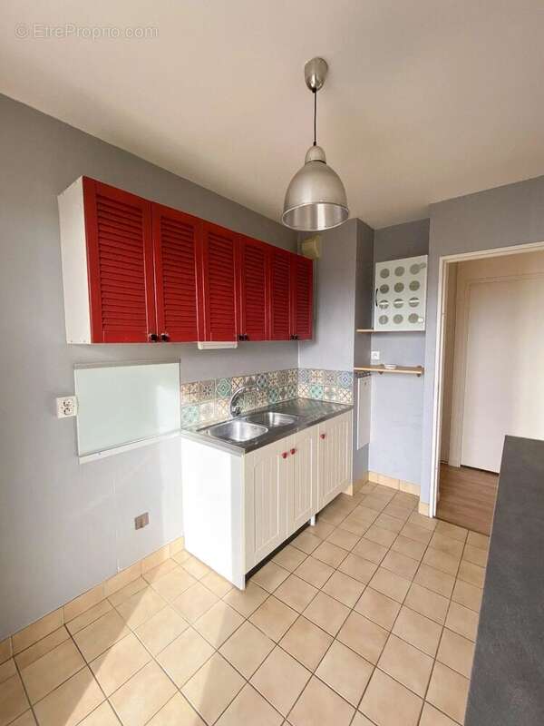 Appartement à MAINVILLIERS