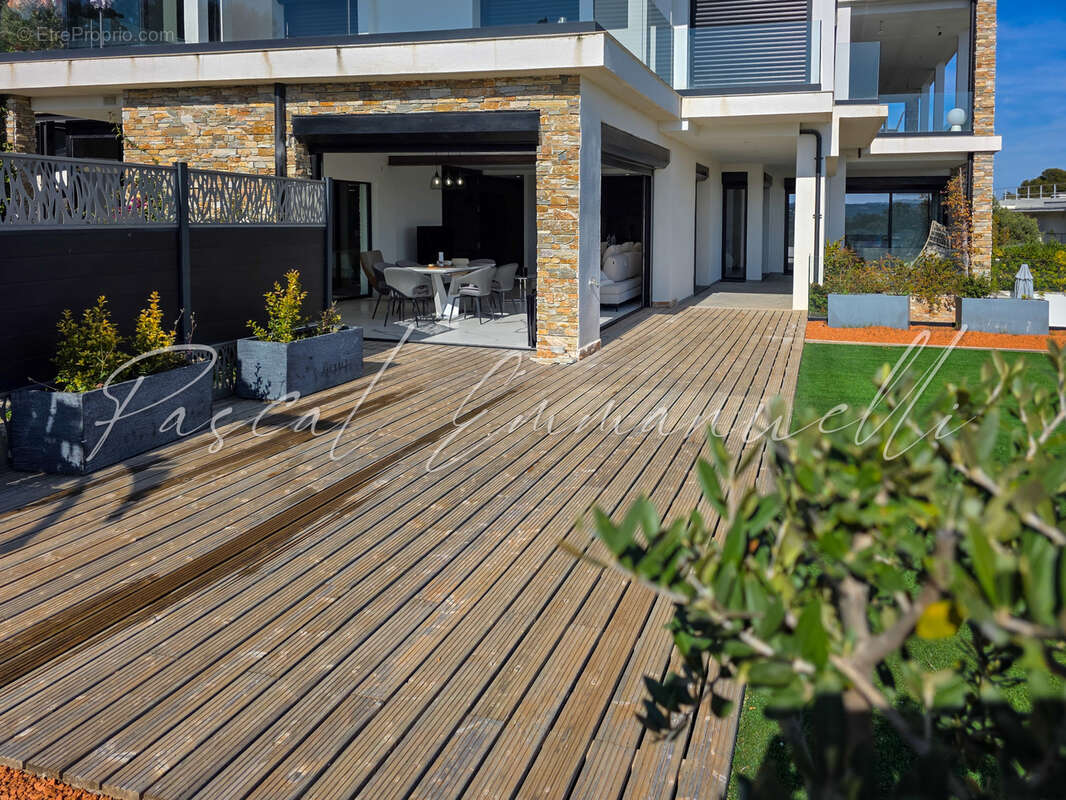 Appartement à VILLENEUVE-LOUBET