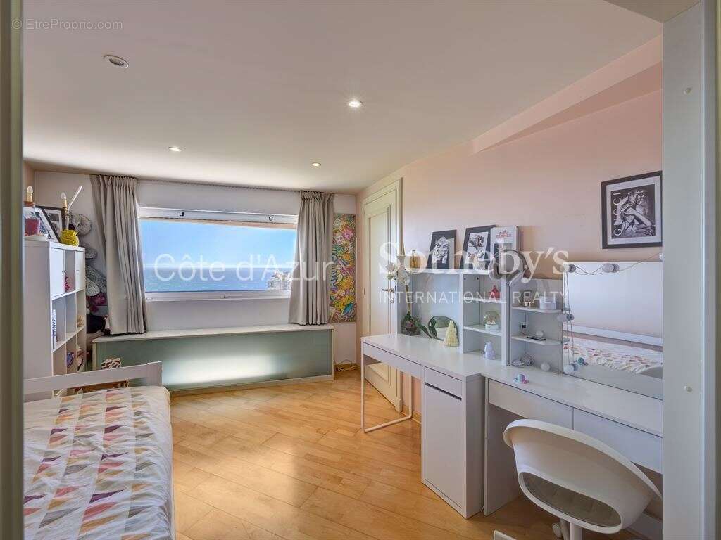 Appartement à BEAUSOLEIL